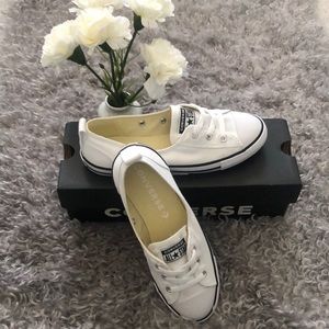 Women’s White Lace Slip Shoes Size 6